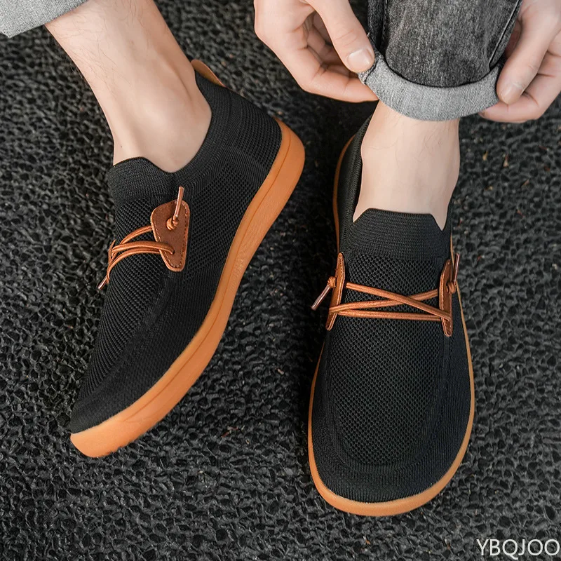 春秋の新作 軽量で通気性の良いメッシュ素材のメンズシューズ おしゃれで多用途なスポーツシューズ カジュアルで快適なフラットシューズ