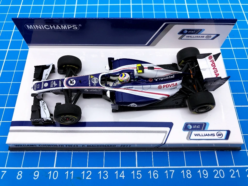 Minichamps 1:43 F1 FW33 2011 Maldonado Simulation Limited Edition Resin Metal Static Car Model Toy Gift