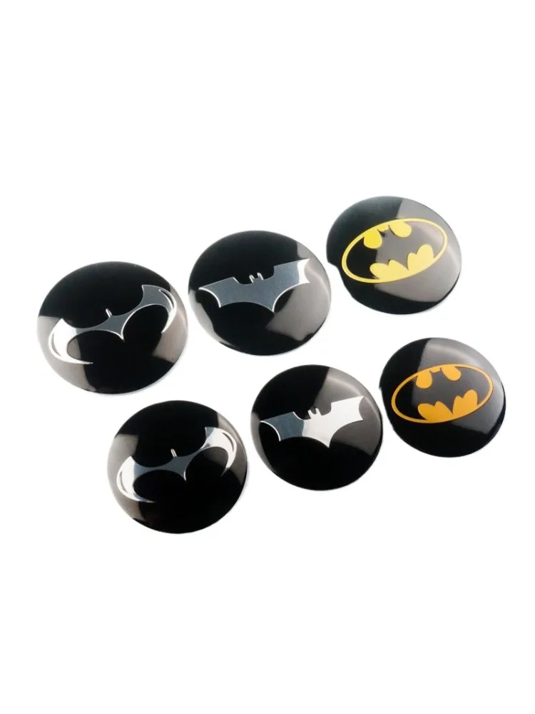 BeastKingdom Batman créatif anime périphérique dessin animé voiture modification calotte personnalité secondaire pneu centre métal autocollant