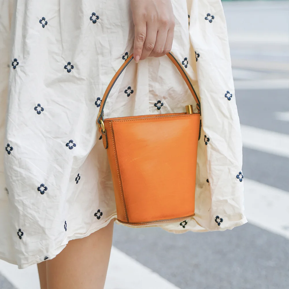 

Кошелек в форме ведра Идеальная уличная одежда Модная сумка через плечо с дизайном Повседневная одежда Повседневная одежда Сумка из натуральной коровьей кожи