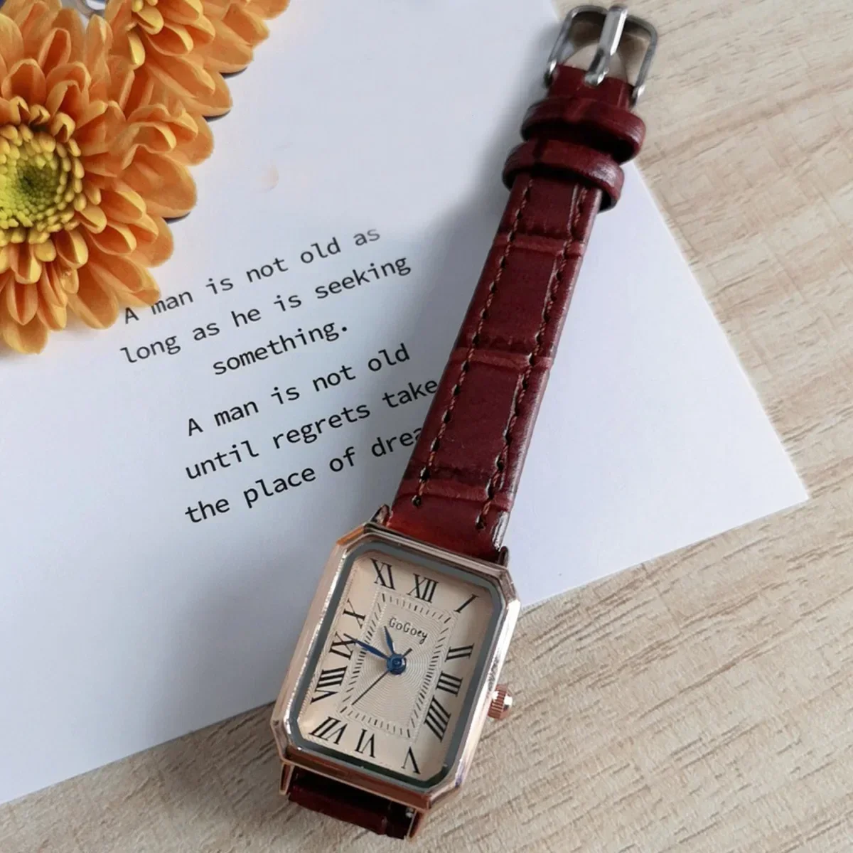 Casual Retro Römischen Zifferblatt Quarz Uhren Damen Rechteck Lederband Armbanduhr Uhr Modische für Frauen Reloj De Mujer