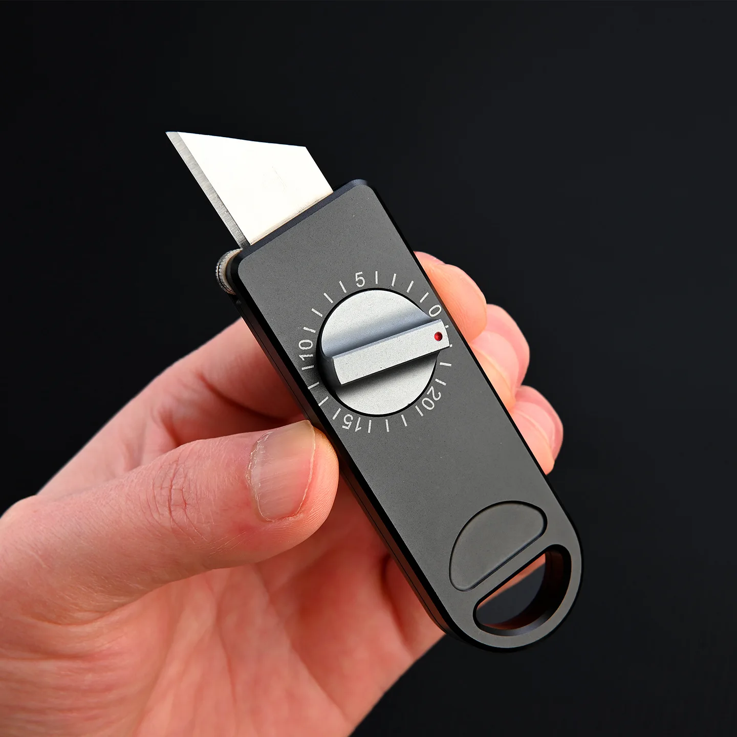 aluminum-alloy-rotating-scale-art-knife-adult-decompression-toy-sharp-paper-cutting-knife-delivery-blade-express-knife