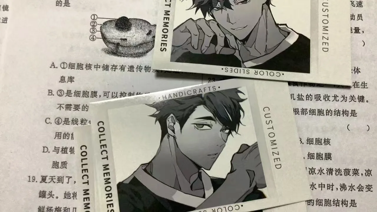 4Pcs/Pack 2025 Anime Merch Fans Collection Character Card Birthday Gift