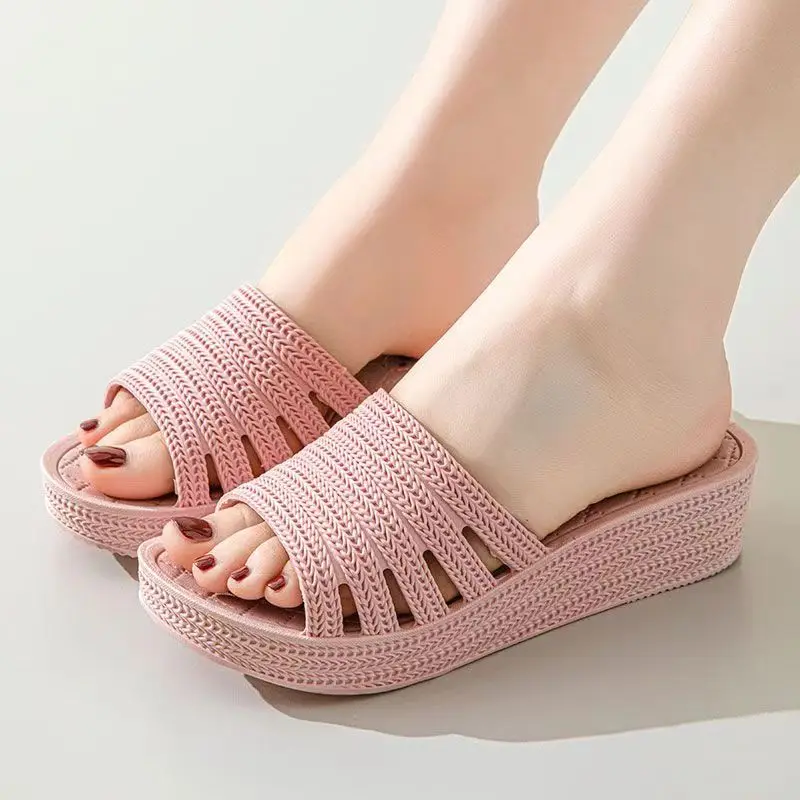 

2024 Summer New Woman's One Word Hollow Wedges Slippers Soft Sole Non Slip Home Slipper Outdoor Beach Slippers Bathroom Slippers