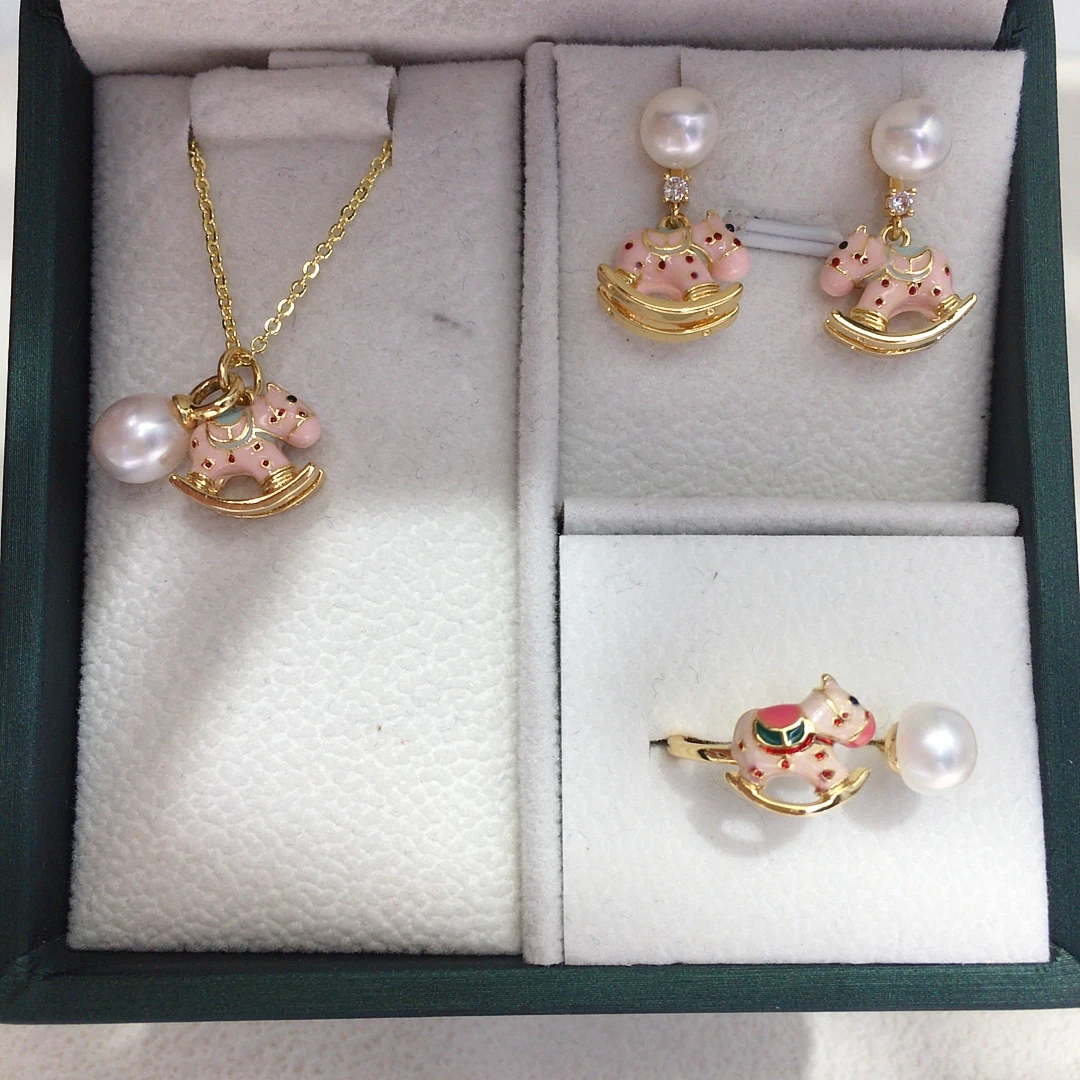 ZHBORUINI Natural Freshwater Pearl suit Cute Three-Dimensional Trojan Rocking Chair Design Symmetrical Fun Jewelry for Women