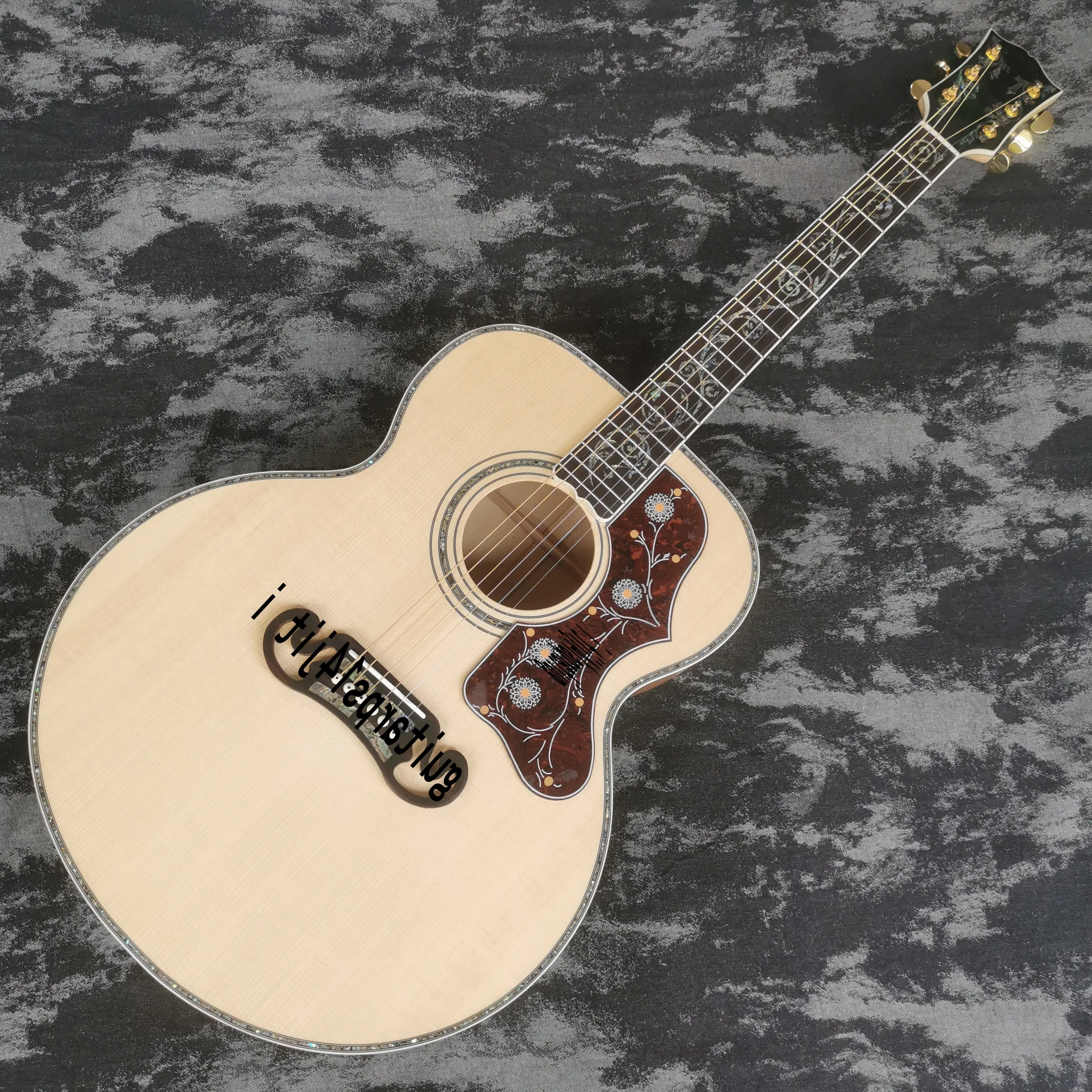 

43 "Jumbo series Water Ghost series solid wood section top abalone shell set acoustic acoustic guitar