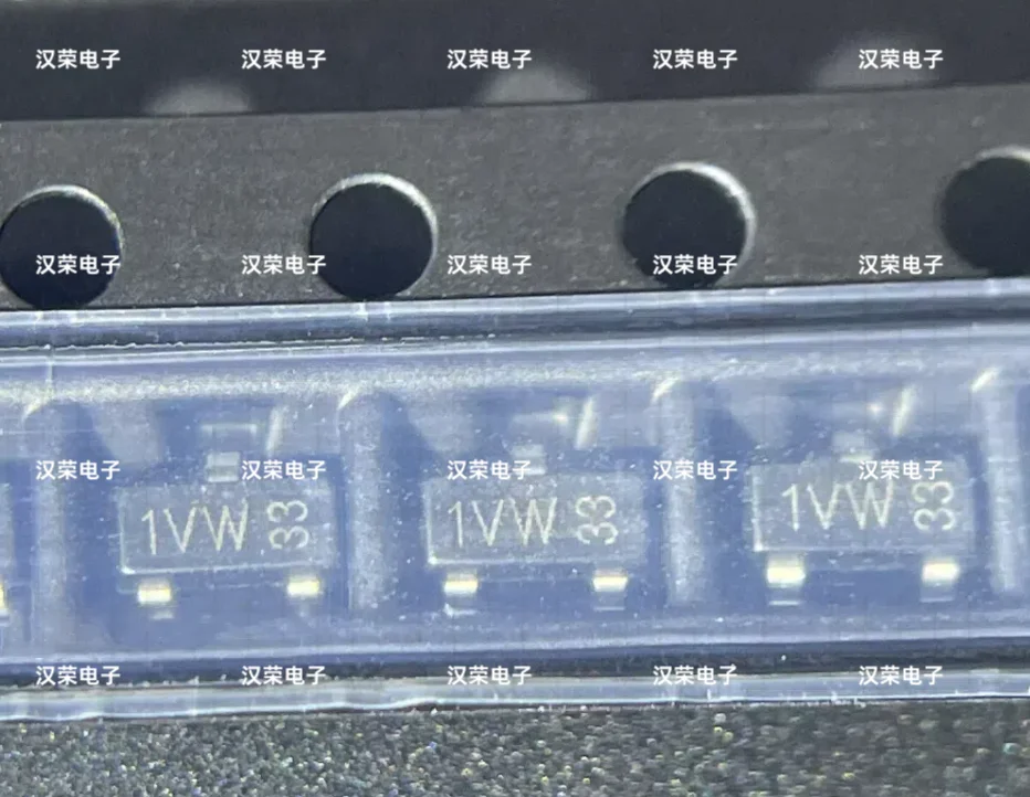 20 قطعة/50 قطعة/100 قطعة/1000 قطعة BF820 BF820,215 BF820,235 الشاشة الحريرية 1VW SOT-23 جديدة ومبتكرة في المخزون