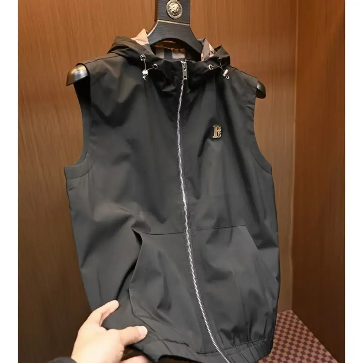 

Весна и лето, модный брендовый весенне-летний новый жилет с капюшоном, модная мужская модная повседневная куртка без рукавов