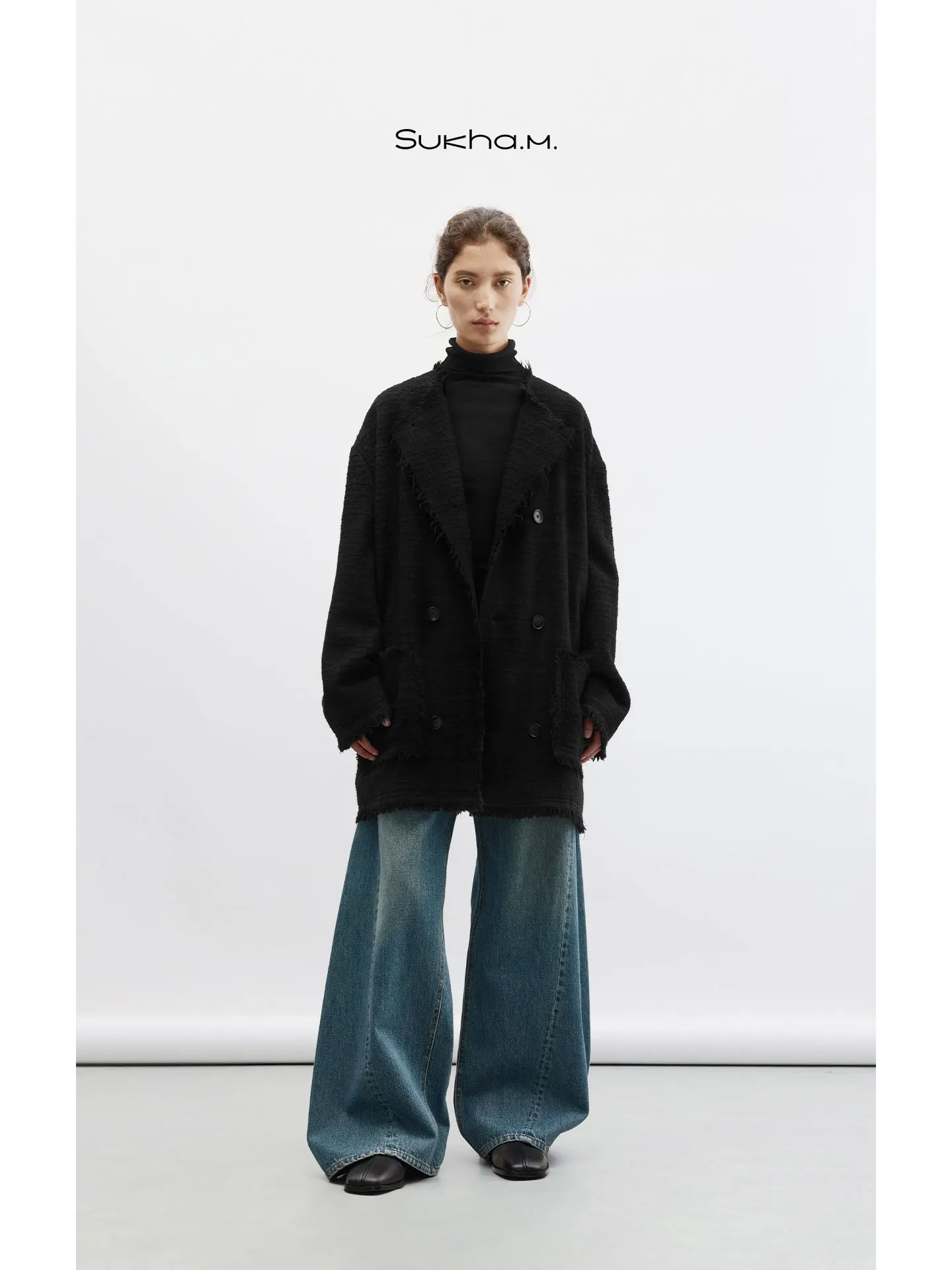 

Sukha M Double-Row Buttoned Long Tassel-d Outerwear in Camere Sle for Women Straight Cut Medium-Length Faionable