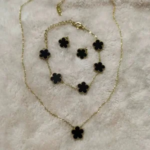 سوار قابل للتعديل من الفولاذ المقاوم للصدأ للنساء مطلي بالذهب البرسيم نبات زهرة هدايا فاخرة تصميم جديد 316L بتلات بخمس أوراق أفضل 6 أساور مقلدة مبيعا - No3