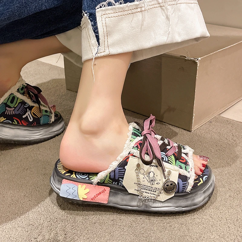 Fashion Design Summer Women Graffiti Slippers Platform Shoes Mules Flip Flops Street Sandals Clogs Flat Casual Shoes For Female