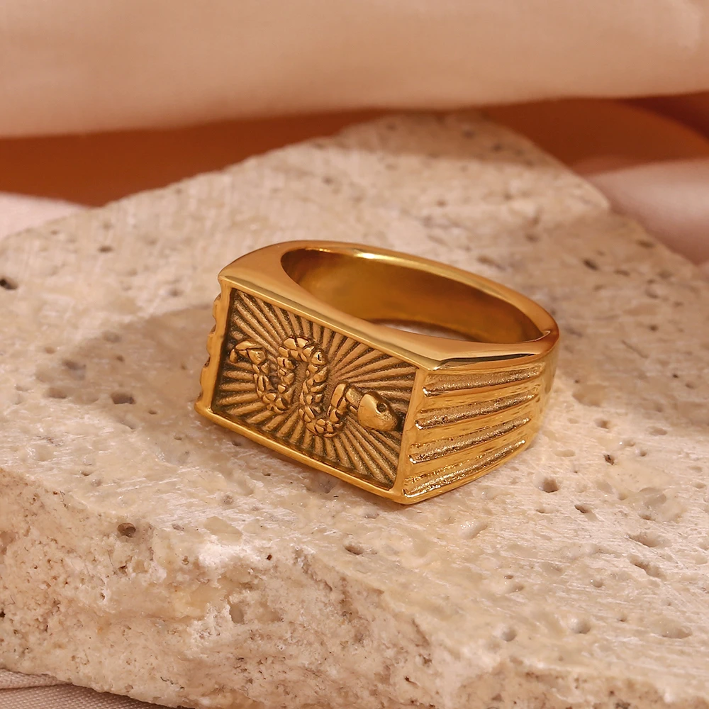 Waterproof Hypoallergenic Snake Sunburst Stamped Rectangle Signet Rings For Woman Vintage Animal Snake Rings Jewelry For Female