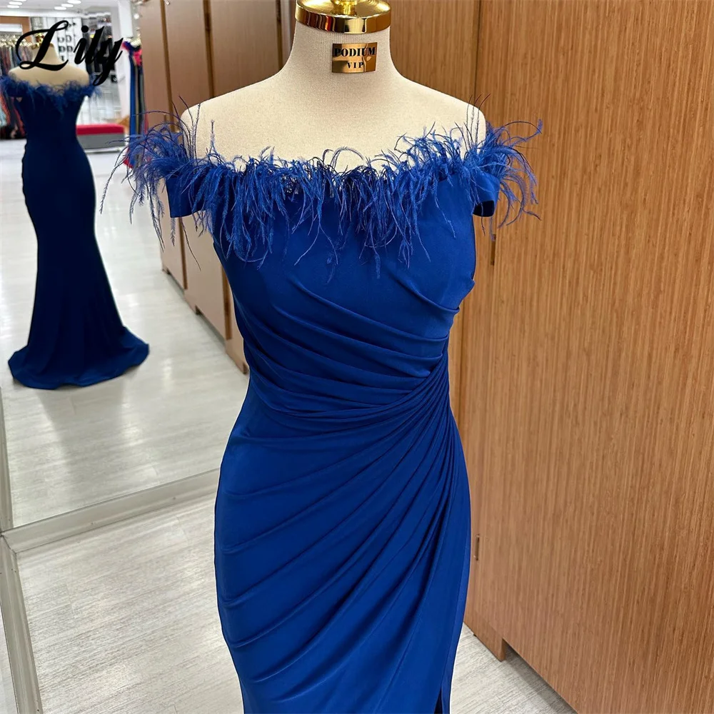 Lily Royal Blue Prom Dresses Off The Shoulder Evening Dress Strapless Satin Party Dress With Feathers Side Split Trumpet 프롬드레스