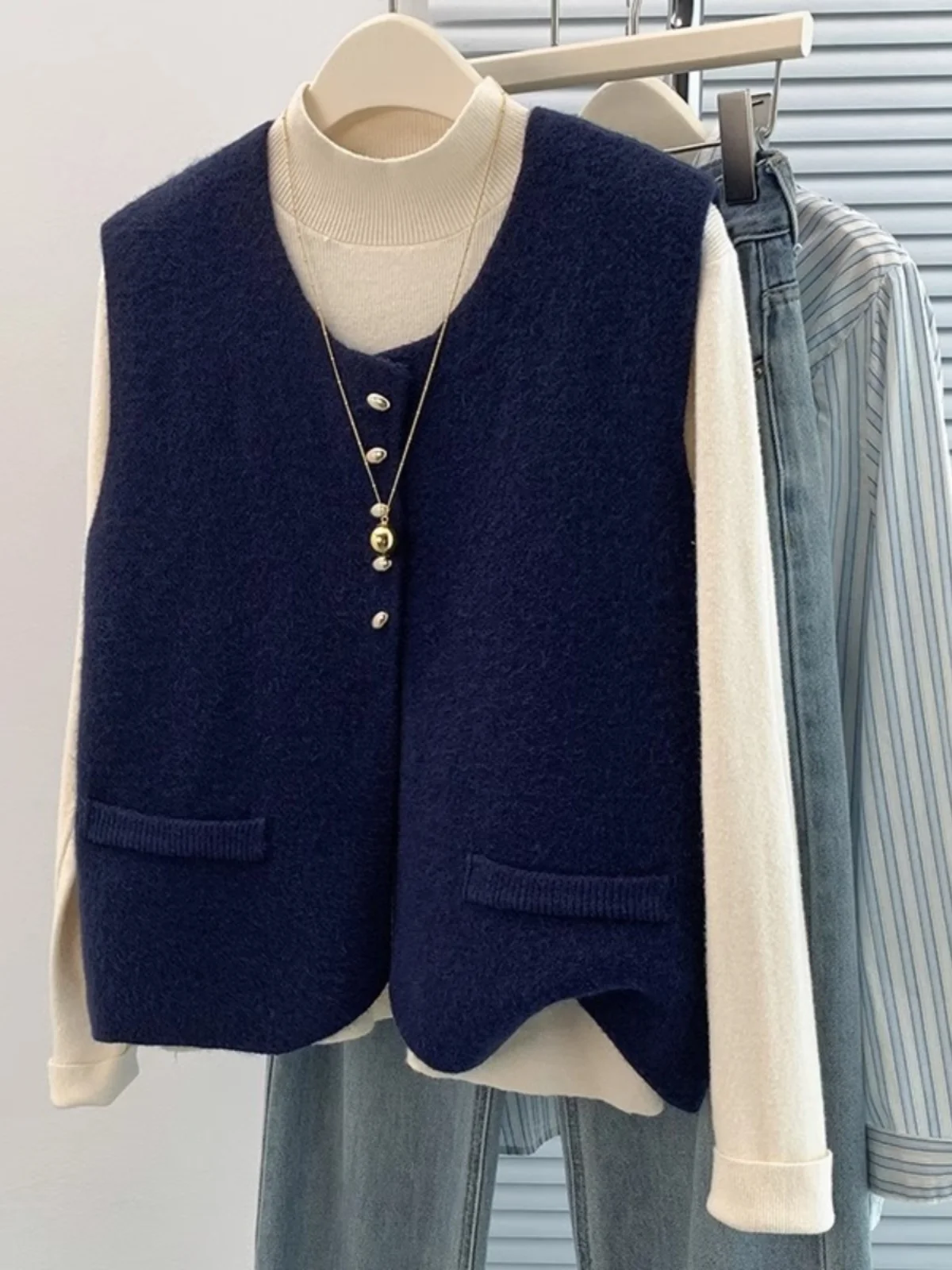 Elegant Layered Women's Vest Top Spring Autumn Inner Wear Korean Style Unique Beautiful Personality Commute Style V-Neck Poly...