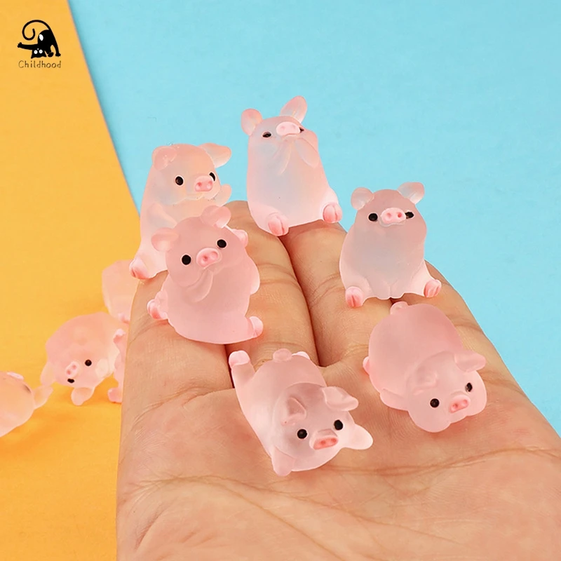 6Pcs Kawaii Mini Resin Cartoon Pig Miniatures Terrarium Figurines DIY Handmade Scrapbook Crafts Home Decoration Accessories