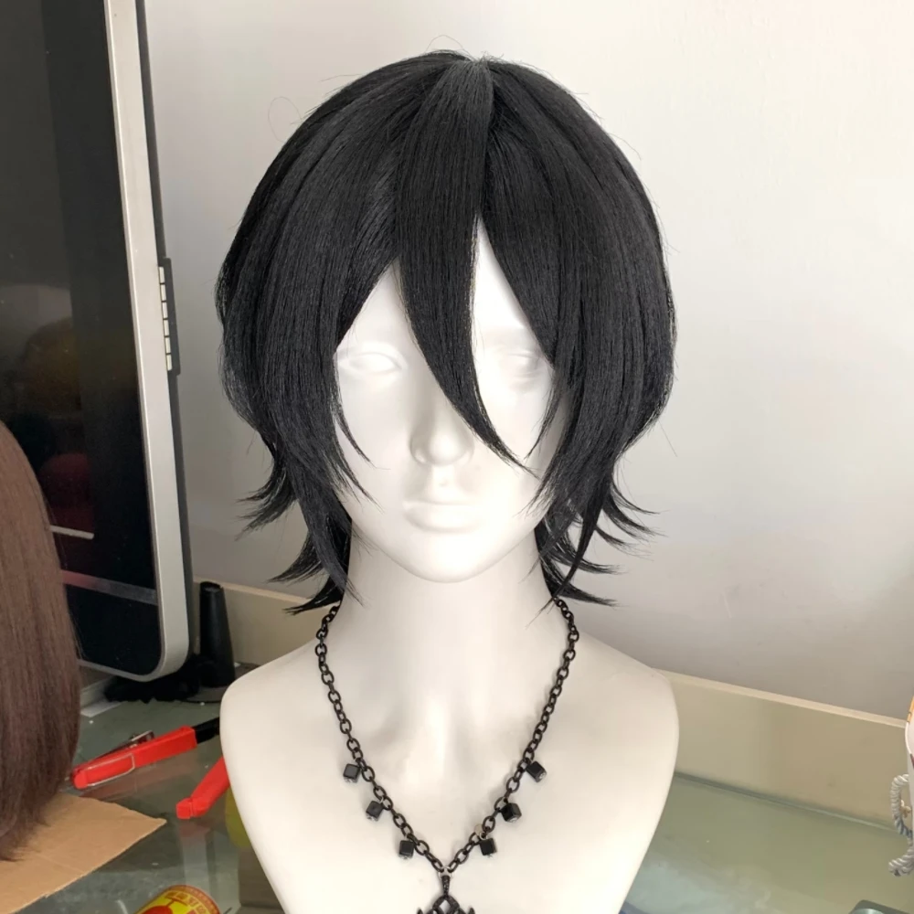 Anime Rukia Kuchiki Cosplay-Perücke, schwarzes kurzes Haar, hitzebeständige Kunstfaser, Rosennetz-Innenkappe für den täglichen Gebrauch, Party, Cosplay