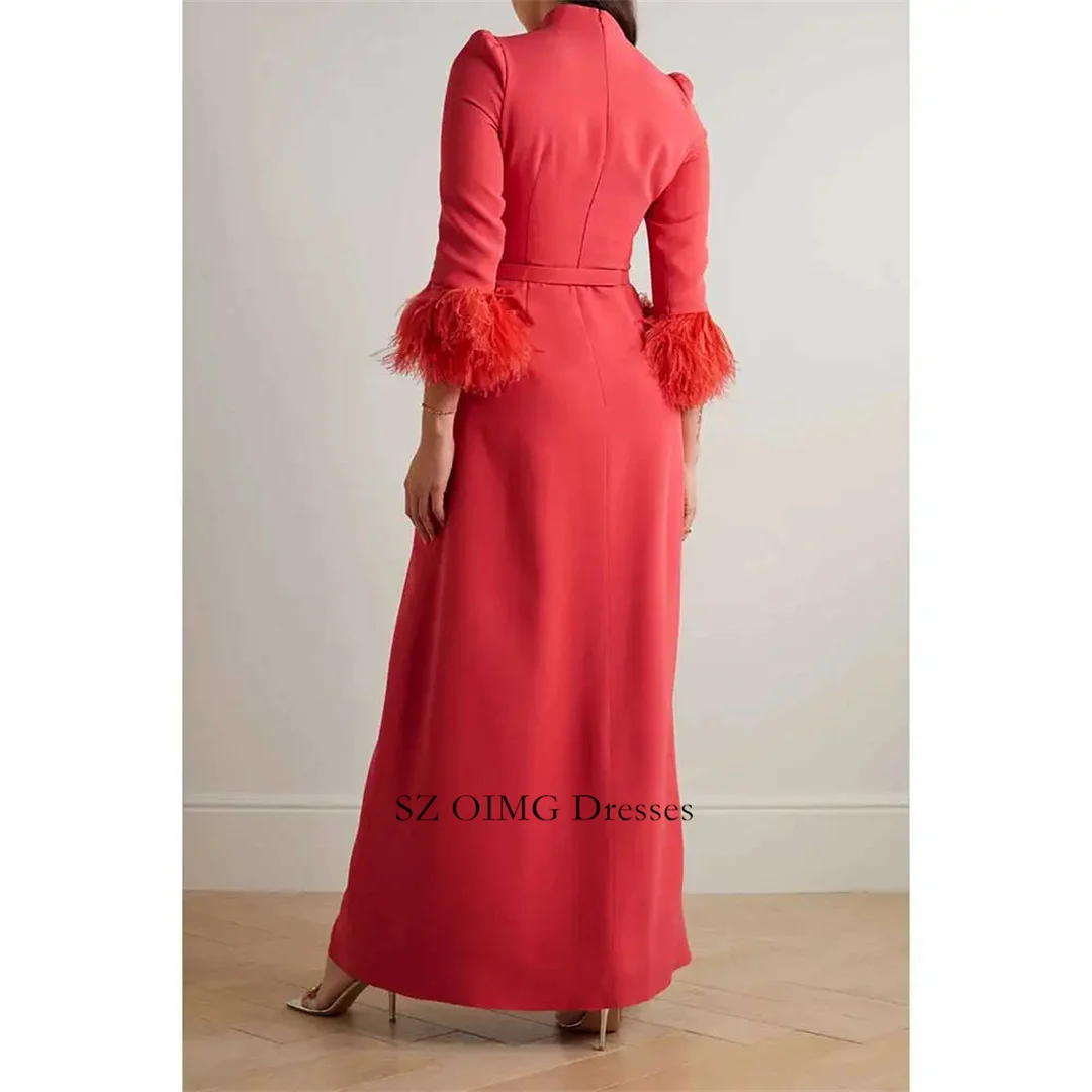 Ballkleider mit hohem Ausschnitt benutzer definierte satin rote handgemachte Federn angepasst Stil formelle Abendkleid Frauen Abschluss ball Hochzeits kleider