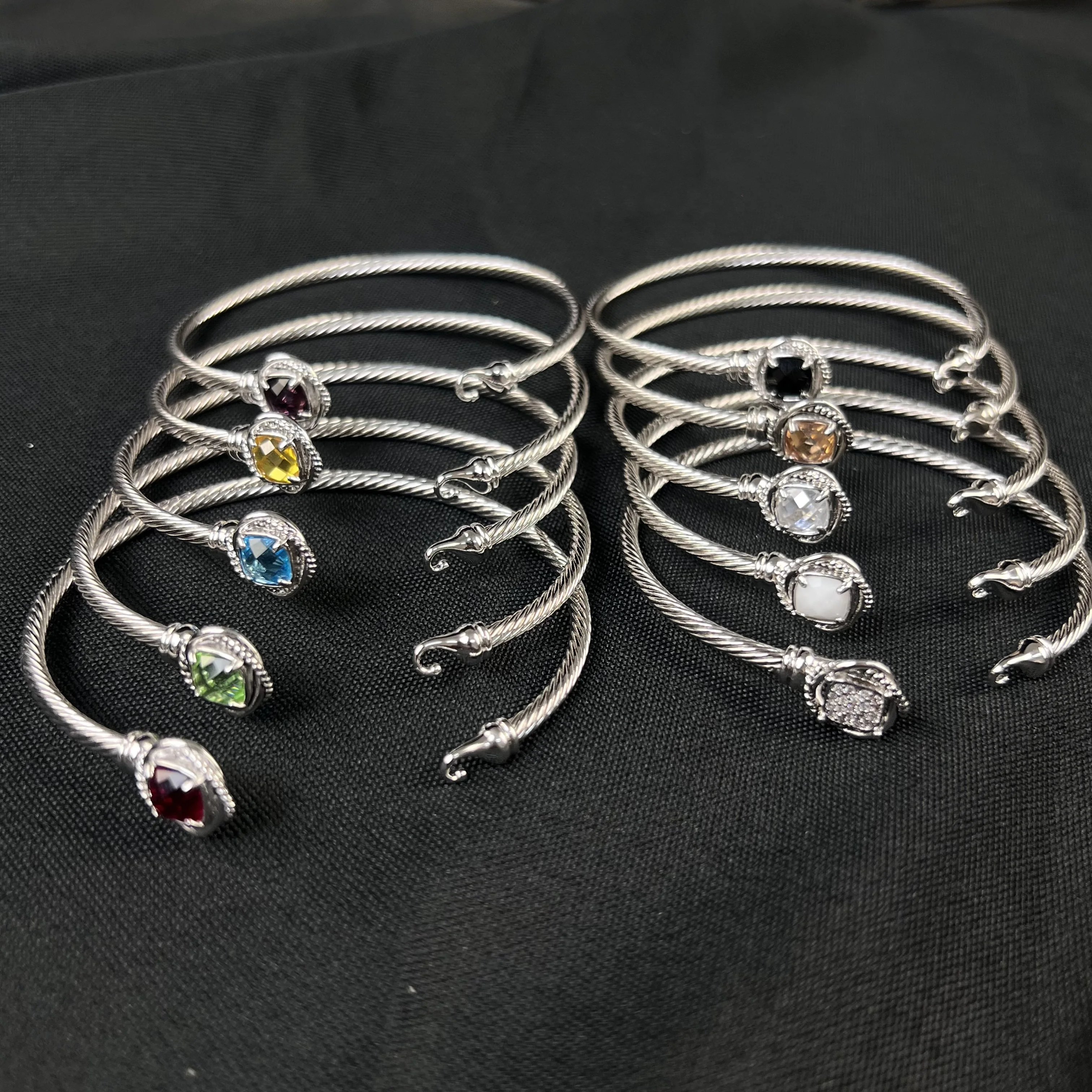 

S925 серебро 2025 новый браслет с квадратными бриллиантами и кристаллами 3 мм нейтральный модный тренд ретро классические индивидуальные роскошные ювелирные изделия