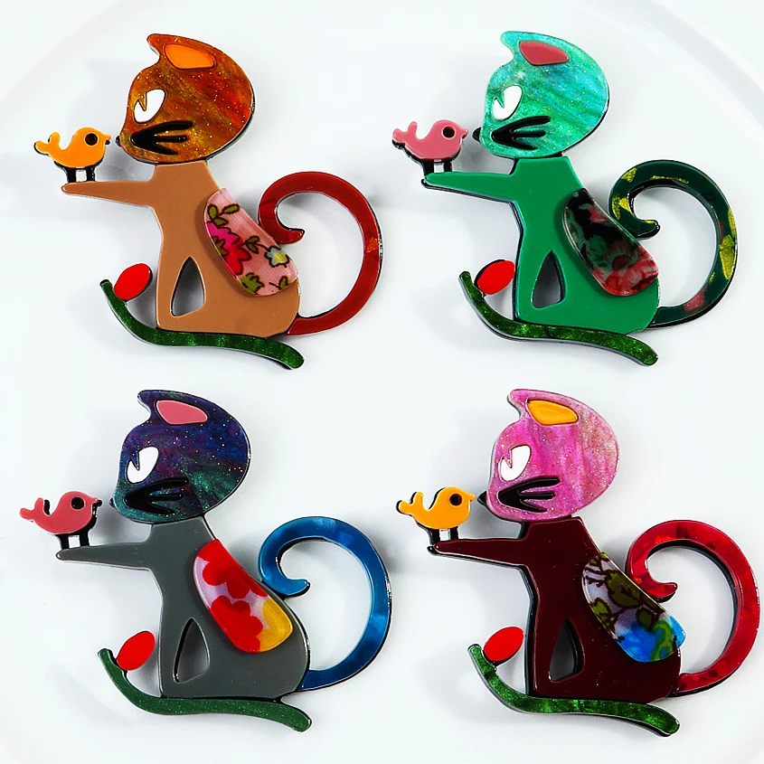 FishSheep Lovely Acrylic Colorful Cat and Small Bird Brooches for Women Creative Cartoon Animals Badge Bag Clothing Brooch Gifts