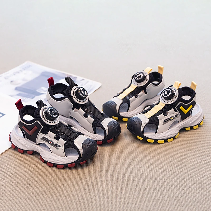 Boys Casual Sandals 2025 Summer Non-slip Thick Sole Toddler Beach Shoes Rotating Button Versatile Chic Comfort School Daily Wear