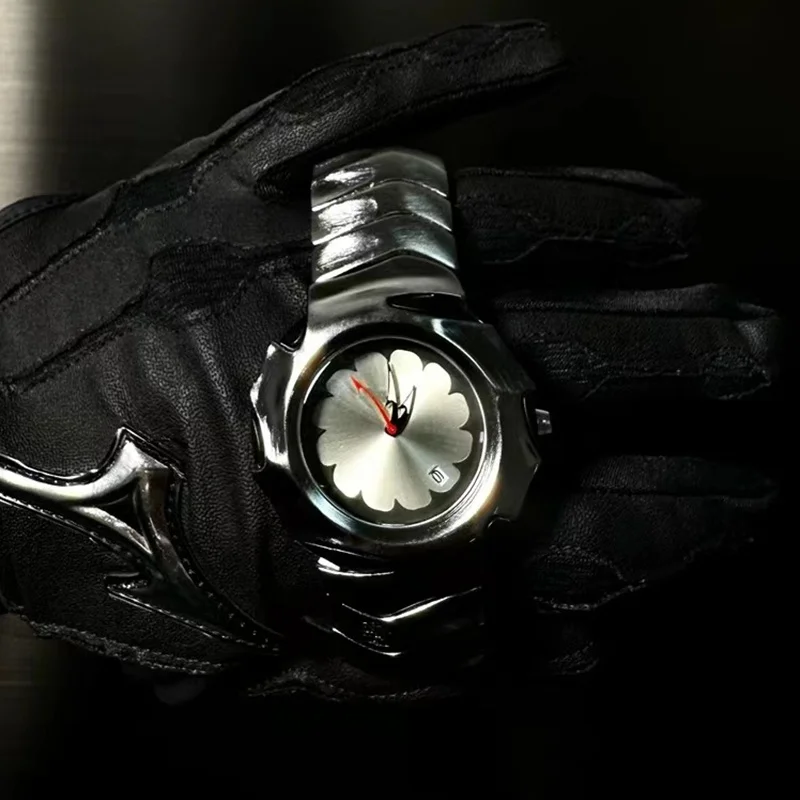 Unique Flame Design Quartz Watch Futuristic Cyberpunk Alloy Wristwatch Irregular Shape Streetwear Accessory for Daily Party