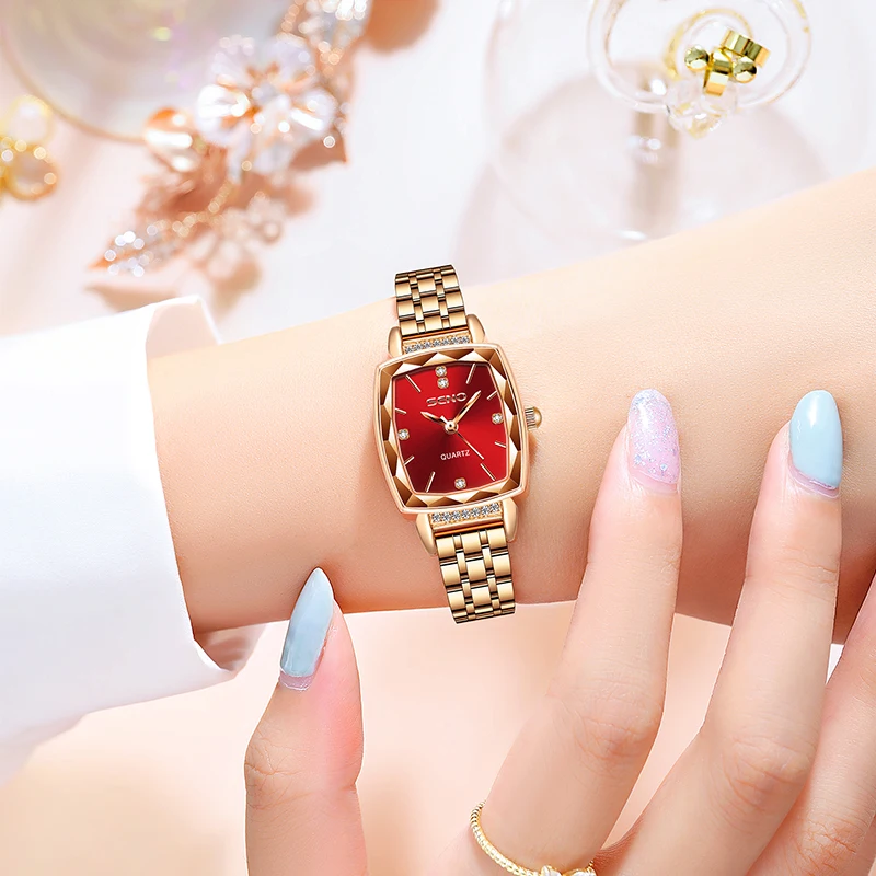 

Новые женские кварцевые водонепроницаемые часы, модные и универсальные, твердый ремешок из нержавеющей стали, немеханические маленькие квадратные часы.