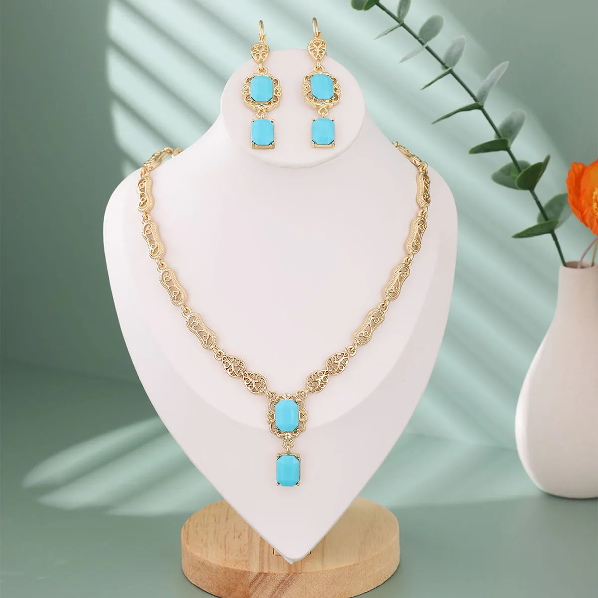 Marokkanischer Stil Halsketten- und Ohrring-Set Luxuriöser Glänzender Rot-Grüner Kristall Quadratischer Anhänger Halskette Statement-Schmuck – Detail 6