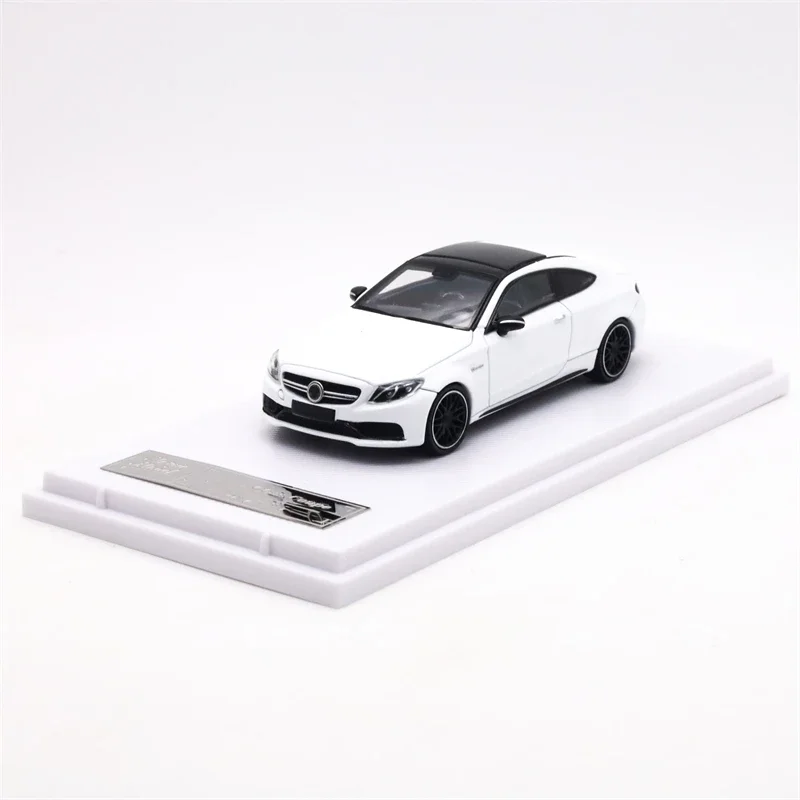 Howie Model Hm 1:64… - image