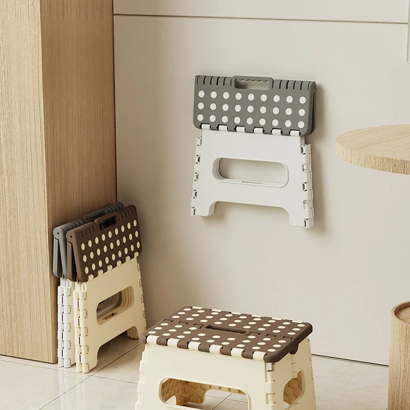 Folding Stool Plastic Non-Slip Thickened Portable Camping Stool Modern Minimalist Lightweight Foldable Seat for Outdoor Home