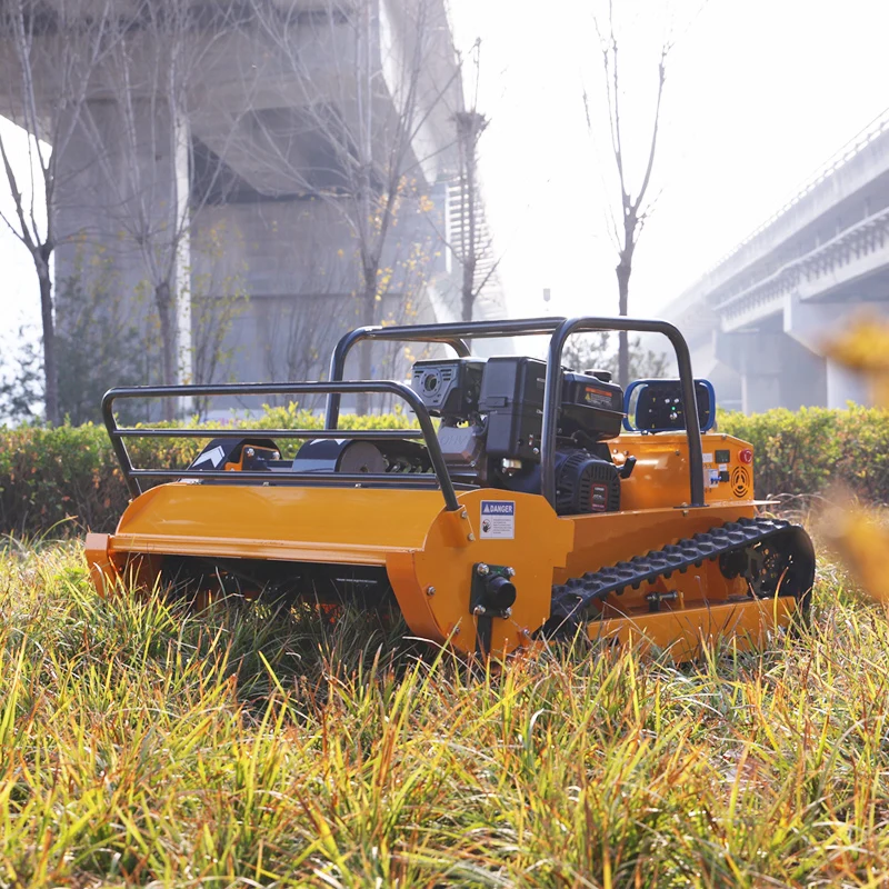 جزازة العشب ذات الشريط الأفقي المخصص بأربعة أشواط تعمل بالتحكم عن بعد مناسبة لتنظيف العشب في فناء الأقراص الكبيرة