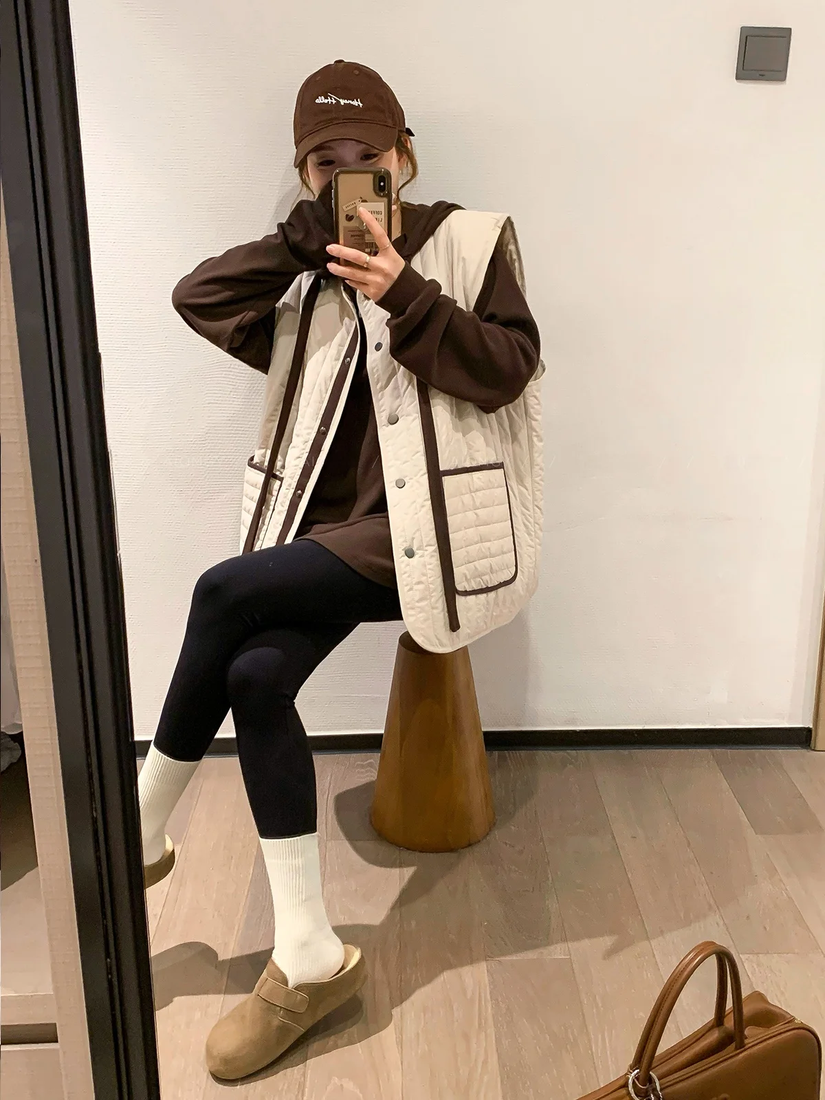 

Love Devil Fi Women's Cotton Vest Autumn Winter New Sle Color Blo Design Thiened round Ne Single Button Closure Top