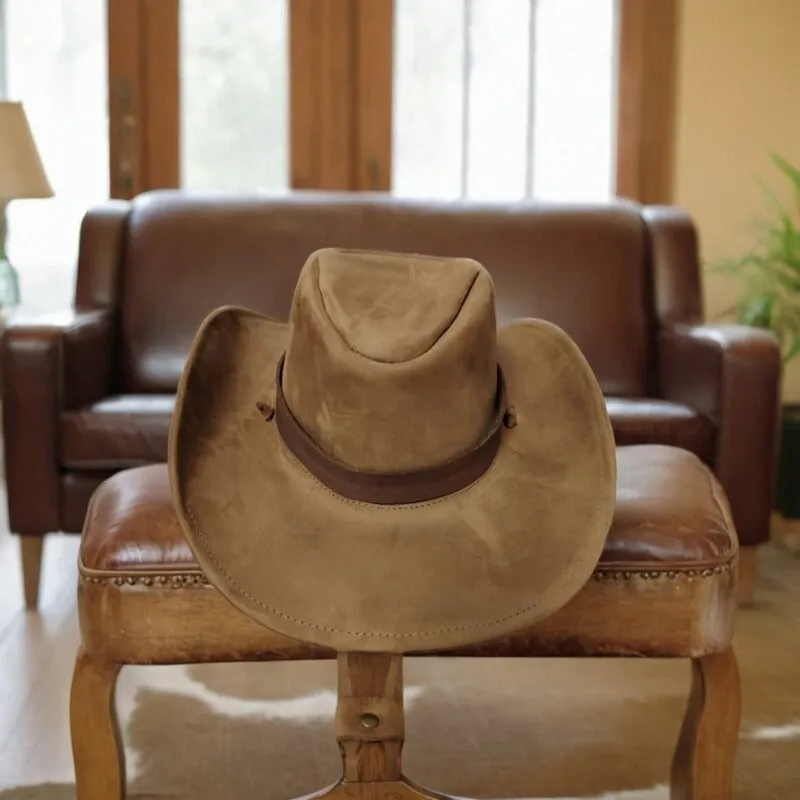 New fashionable full-length travel hat