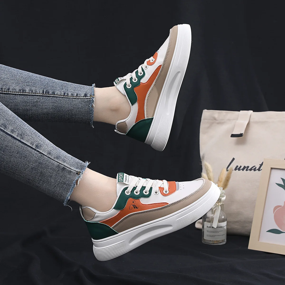 New Style White Sneakers Woman Campus Student Sneakers Show Feet Comfortable Breathable Soft Leather Casual Shoes Sneakers Women