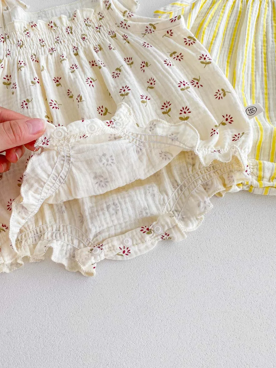 Summer baby clothes Korean thin floral sling bow triangle jumpsuit, sweet and cute baby jumpsuit, suitable for going out