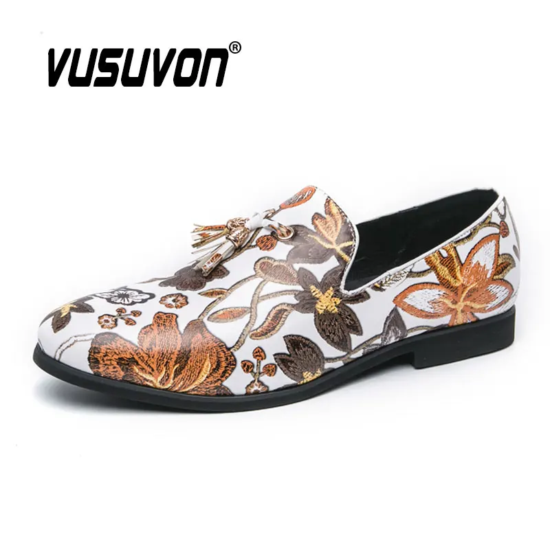 

2025 Fashion Men Tassels Loafers Flowers Leather Casual Dress Flats Slip-On Classic Black Footwear Big Size 38-46