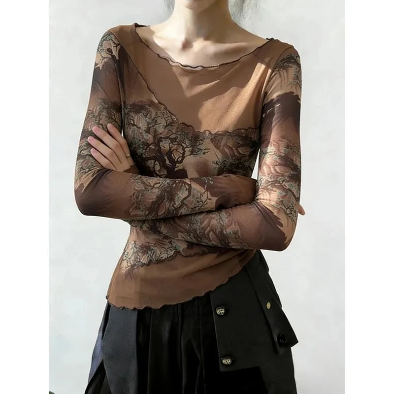 Retro Printed One-line Collar Mesh Bottoming Shirt for Womens Slim-fit Fungus Hem Patchwork Top