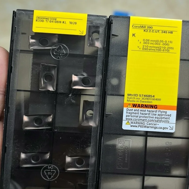 

Hard alloy cutting blades R390-170408M-KL 1020