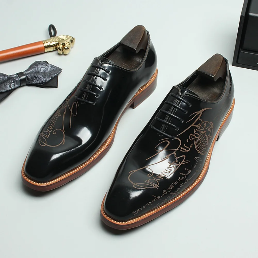 

Luxury Men Oxford Shoes Retro Floral Pattern Men Dress Shoes Fashion Lace-Up Flats High Quality Business Men Party Wedding Shoes