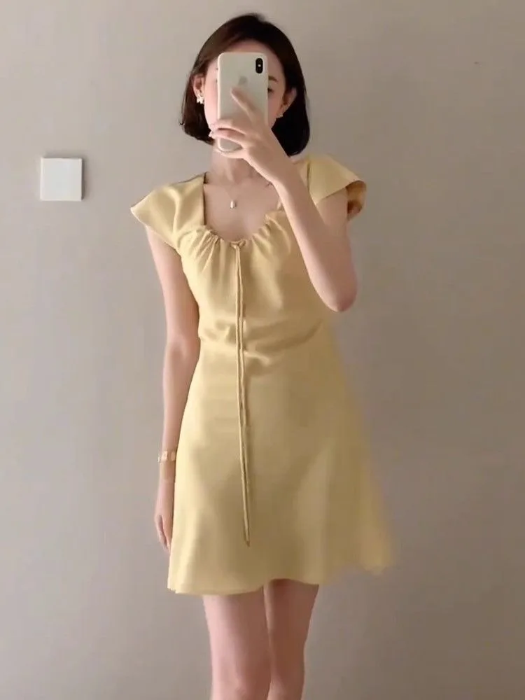 

2024 Women's Slim Fit High end Bow Short sleeved Dress Slim Design, Elegant and Casual Short Skirt