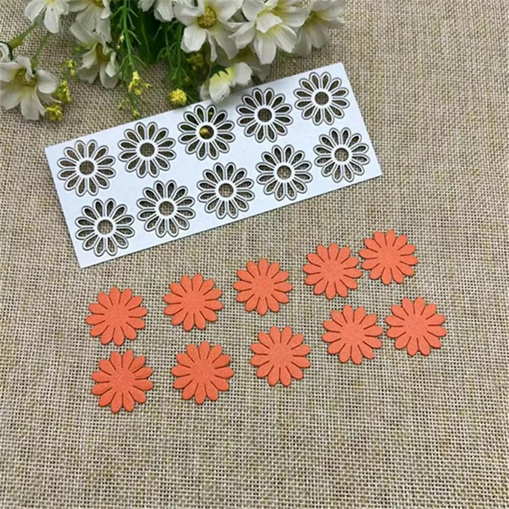 Daisy metal cutting mold suitable for DIY scrapbook photo album paper card decoration handmade creative production
