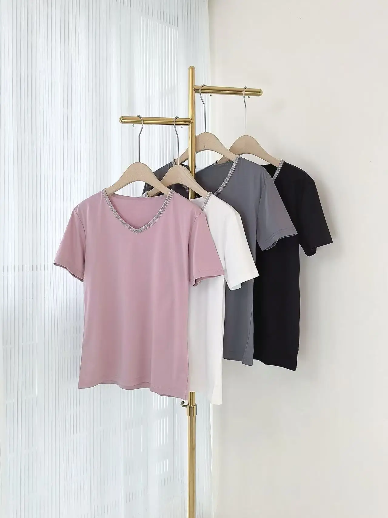 

2025 summer new women's high quality V-neck loose short-sleeved T-shirt pure cotton casual top