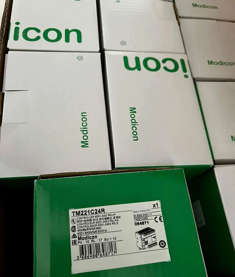 Brand New TM221C24T TM221C24R TM221C24U One Year Warranty