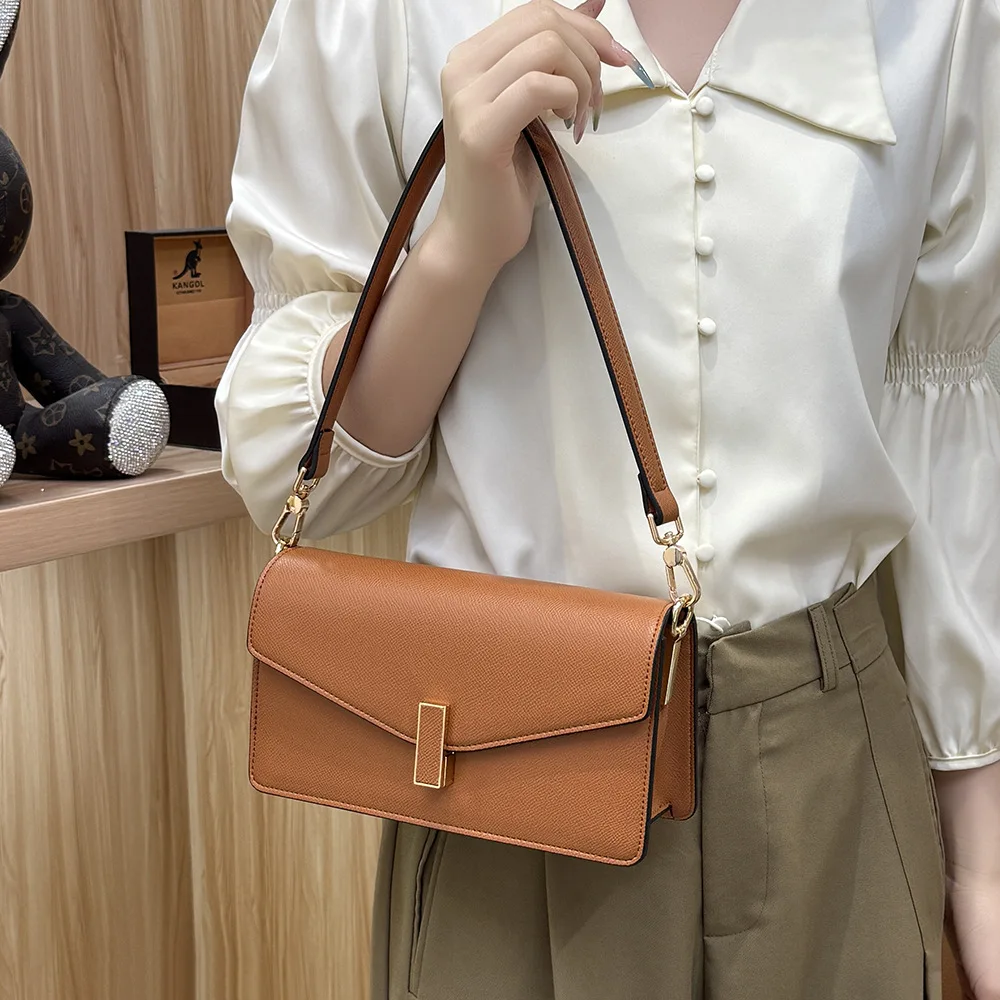 borsa-per-pannolini-di-design-di-alta-gamma-elegante-borsa-a-tracolla-in-pelle-minimalista-e-alla-moda-capiente-borsa-tote-per-donne