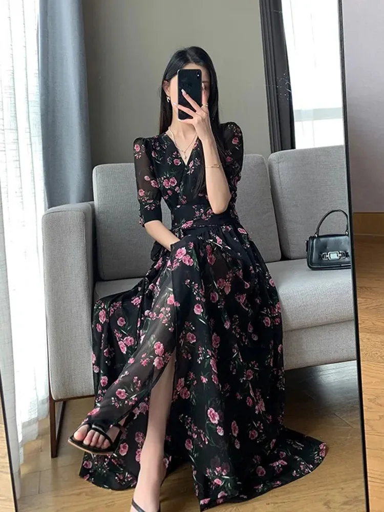 2023 Women's Dress Temperament Fragmented Flower Dress Summer New High Grade One Piece High Waist Lace Up Slim V-Neck Dress