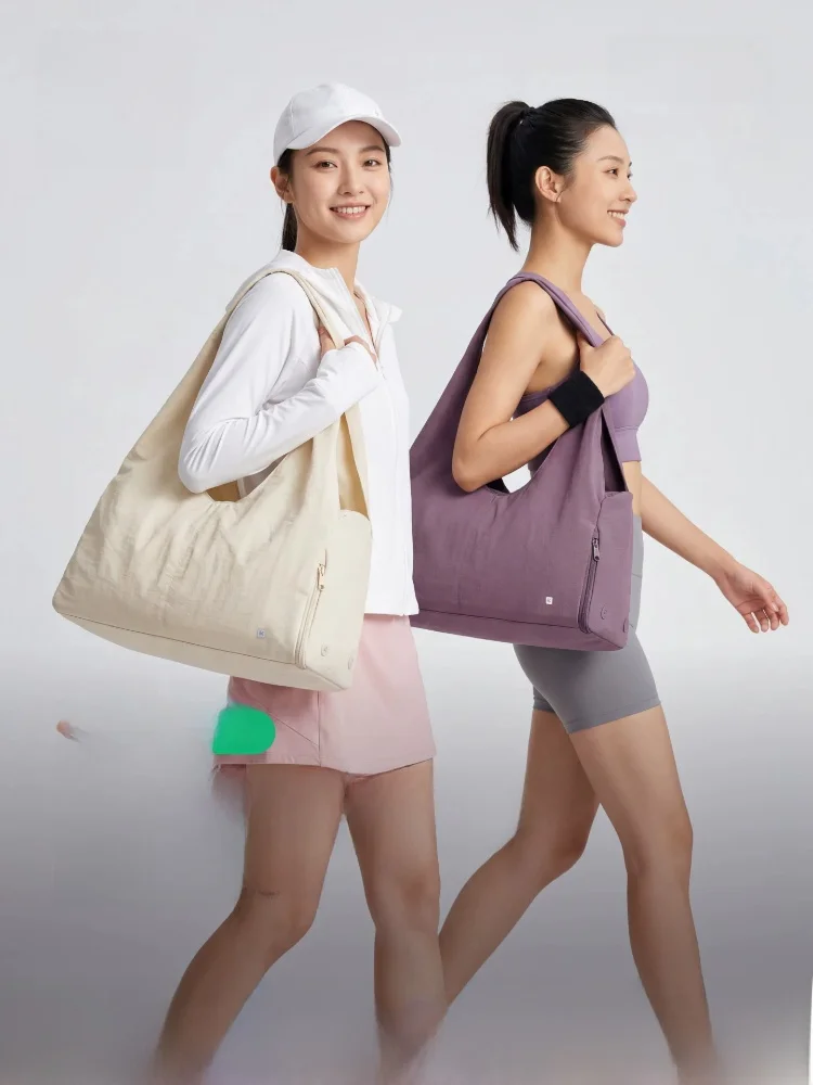 lightweight-keep-fitness-bag-women's-large-capacity-crossbody-tote-travel-bag-swimming-trip-handbag-fashionable-nylon