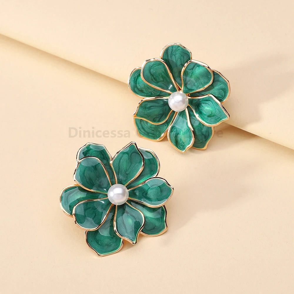 Fashion Charming Enamel Metal Flower Imitation Pearl Decor Stud Earrings For Women Luxury Design Wedding Party Statement Jewelry