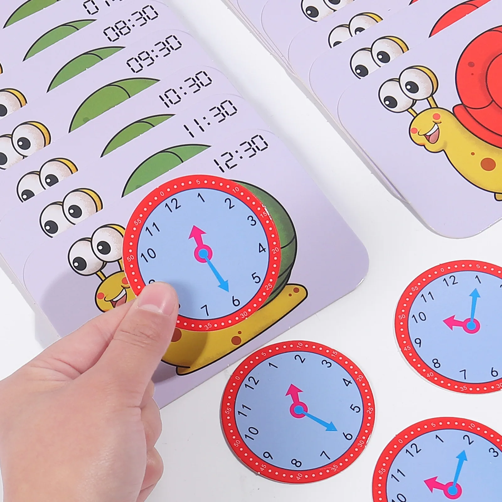 Reloj de aventura del tiempo de caracol para niños pequeños, tarjetas a juego, juguete educativo de papel grueso para el dominio del tiempo preescolar