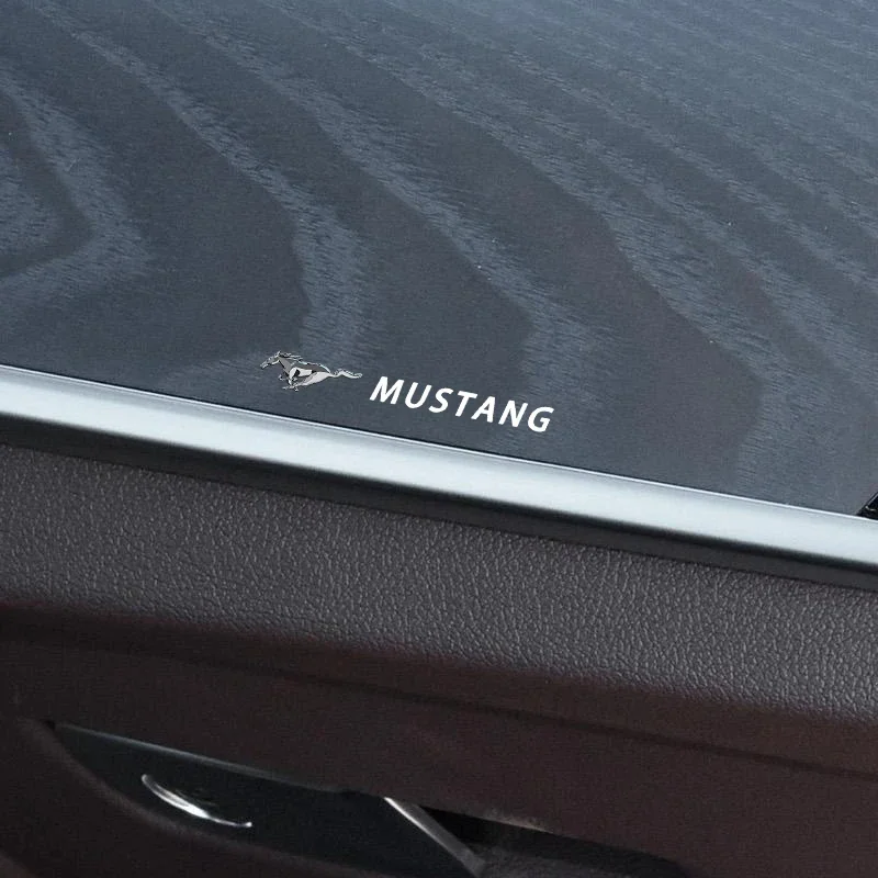 ملصقات رفع النافذة يمكن تطبيق ملصقات التحكم المركزية بشكل عشوائي لسيارة Ford Mustang Spoiler Shelby GT 350 500 Focus 2 MK3 Kuga