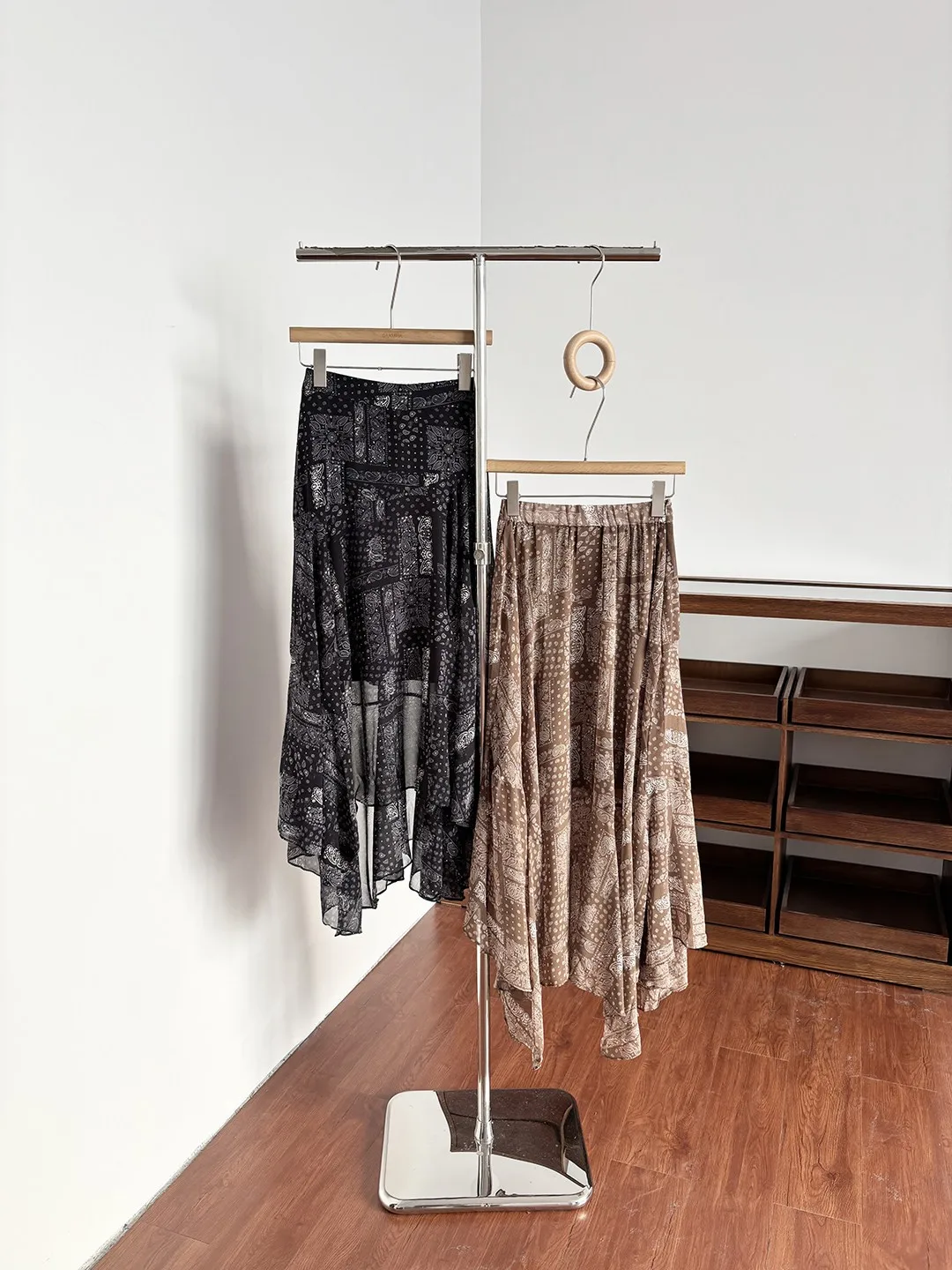 

Ретро-юбка А-силуэта с этническим принтом, женская, с завышенной талией, стройнящая, скрывающая бедра, удлиненная, весна-лето