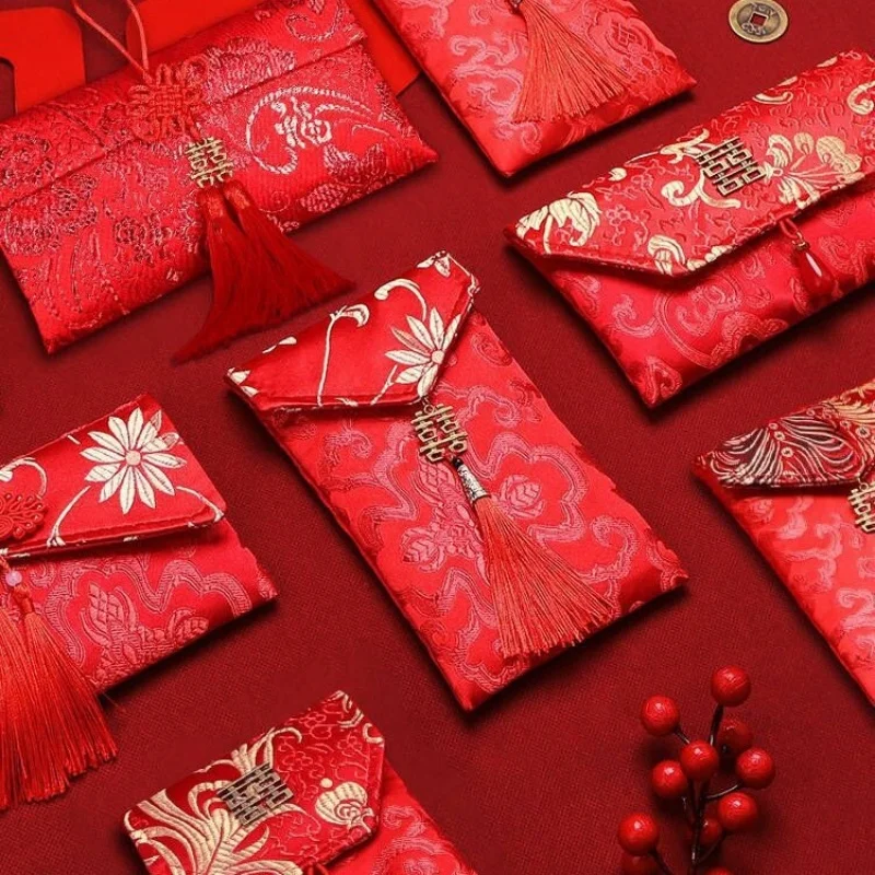 

Chinese Style Brocade Red Envelope, Lucky Money Pocket, Cloth Red Pocket with Chinese Style, Used for Wedding, Gift Money